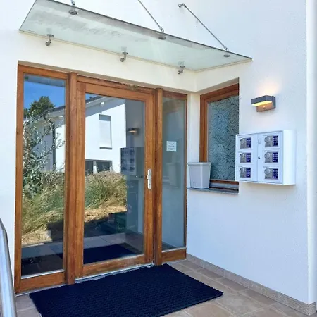 Ruhezeit - Ferien- & Monteurwohnung Mit Terrasse & Parkplatz Bei Radolfzell am Bodensee