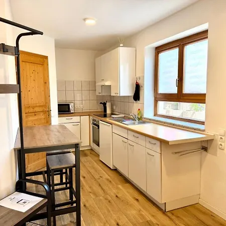 Ruhezeit - Ferien- & Monteurwohnung Mit Terrasse & Parkplatz Bei Lejlighed Radolfzell am Bodensee