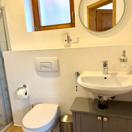 Lejlighed Ruhezeit - Ferien- & Monteurwohnung Mit Terrasse & Parkplatz Bei