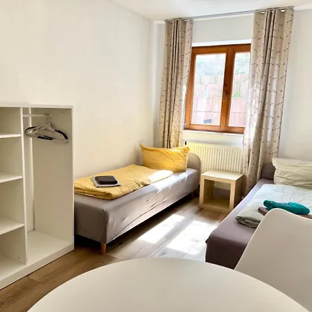 Lejlighed Ruhezeit - Ferien- & Monteurwohnung Mit Terrasse & Parkplatz Bei Radolfzell am Bodensee